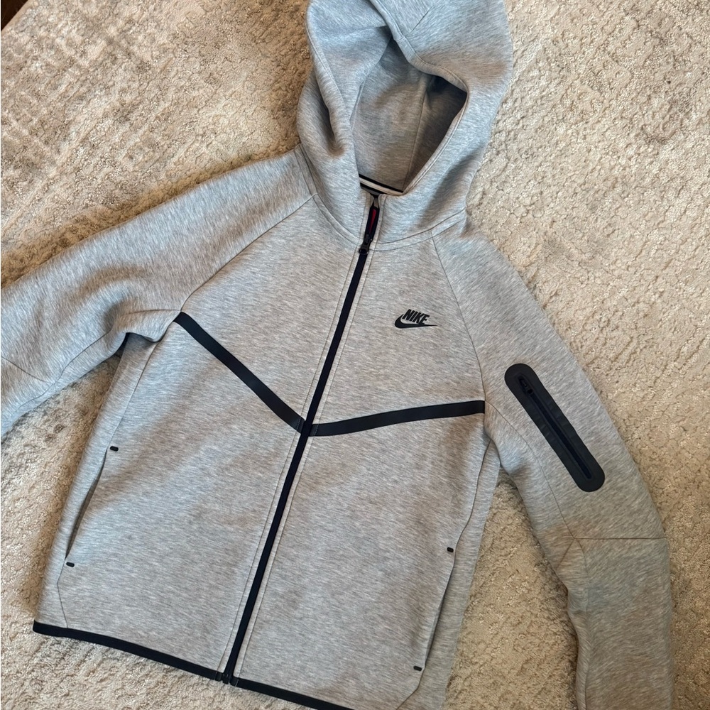 NIKE TECH Jacket Youth XL 16